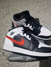 Nike Air Jordan 1 Mid GS UK 6
