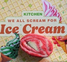 LUSH Kitchen 🍓 Strawberry Swirl bubble bar AUG 2025 exclusive🍦(new)