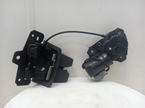 Volvo xc40 boot tailgate lock - volvo, boot/tailgate