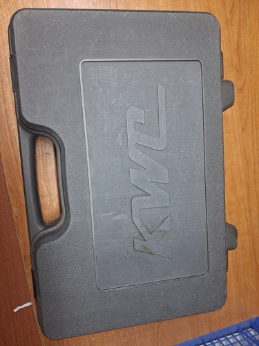 Gun carrying case - carrying,