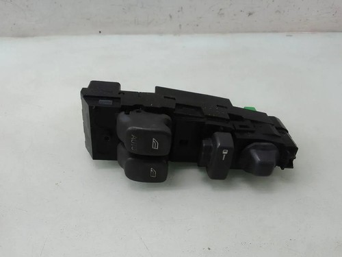 Volvo v40 estate front left - vw,
