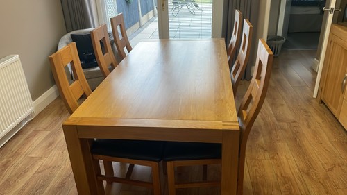 Oakland dining furniture set