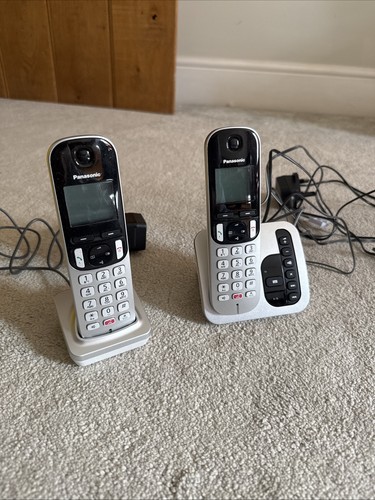 Panasonic tgc220e twin - kx-tgc220e,