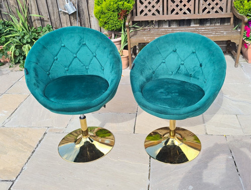 Set green upholstered - of, 2