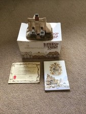 Lilliput Lane Vintage Clare Cottage Deeds and Original Box Included Collectible