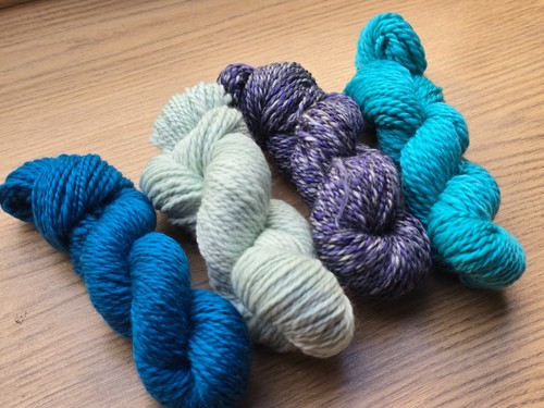 Hand spun yarn - hand, set