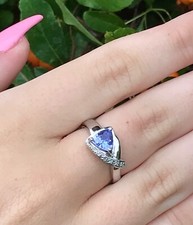 0.96ct Trillion Cut Tanzanite