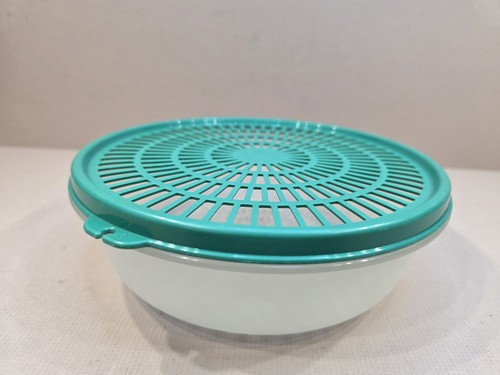 Vintage tupperware colander