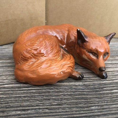 Beswick fox sleeping - beswick,