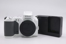 Nikon 1 V2 Mirrorless Digital