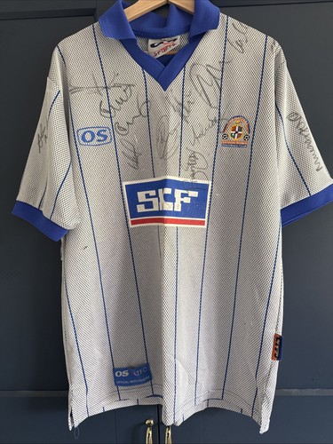 Luton town 1999 2000 3rd - luton,