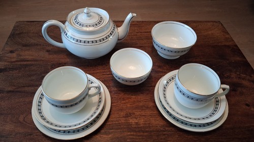Aynsley tea set for - set, 2