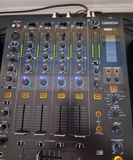 Reloop RMX60 4 channel DJ