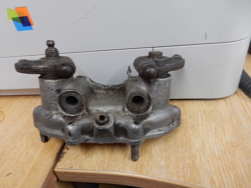 Triumph rocker housing box - triumph,