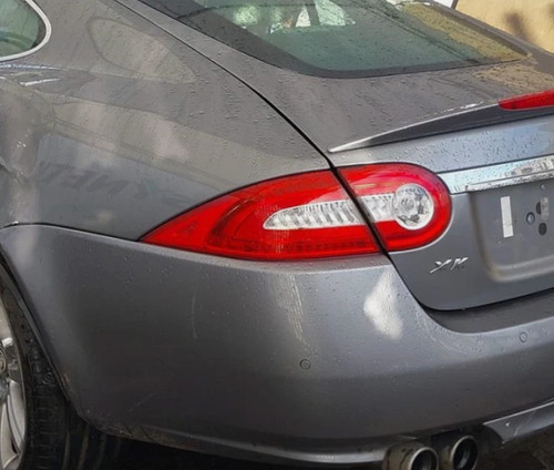 Genuine jaguar xkr - jaguar,
