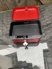 HELIX LOCKABLE(ONE KEY) RED METAL PETTY/CASH BOX (L)6" (H)3" (D)4.5" - STURDY