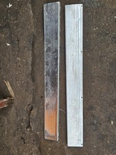 RELIANT SCIMITAR GTE SE6a   PAIR OF DOOR TREAD PLATES