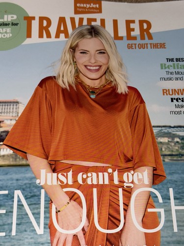 Easyjet airline travel - easyjet,