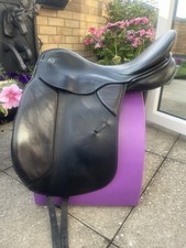 Kieffer Wien dressage saddle black 18 inch In excellent condition adjustable