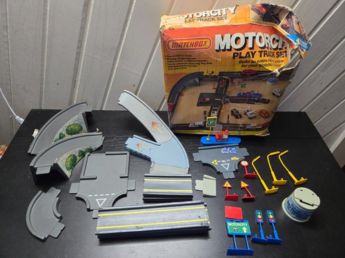 Matchbox motor city play track - matchbox,
