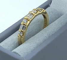18ct Yellow gold 3mm 0.25ct 10