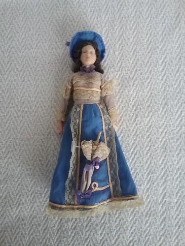 Victorian dolls house china - house,