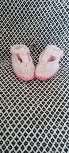 Month baby shoes for a - month,