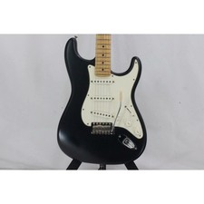 FENDER HIGHWAY 1 STRATOCASTER