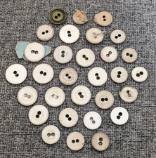 30 Med Old Vintage Cream White