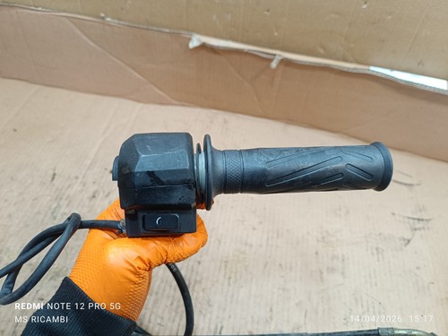 Right throttle control - right, lock