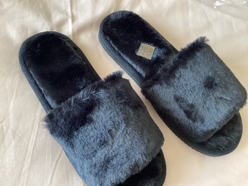 Faux fur fluffy slider - fur,