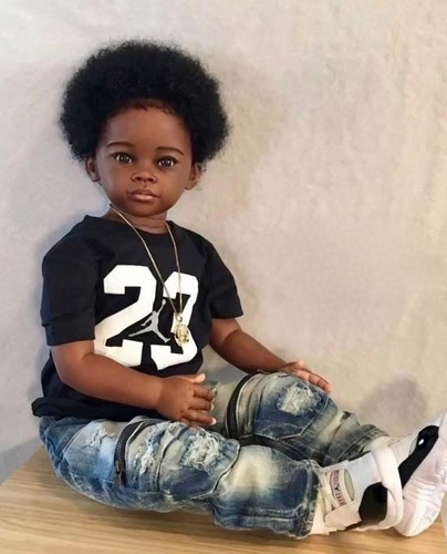 Lifelike 28in reborn baby - 28in, doll