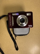 Vivitar Vivicam 7020 7.1MP Digital Camera With Hard Camera Case