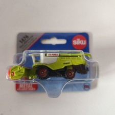 Siku 1476 Claas Combine Harvester With Movable Winch & Pivoting Discharge Pipe