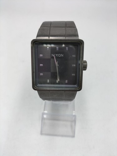 Nixon quartz analog watch - quartz, 8k