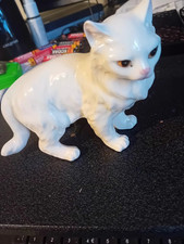Small vintage white persian cat figurine 11 cm high,