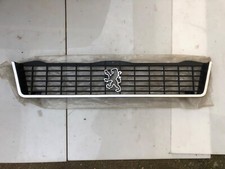 PEUGEOT 505 FRONT GRILLE MASK