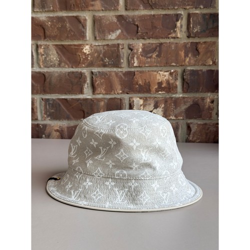 Louis vuitton bob - louis, hat