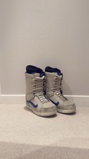 Snowboard Boots - Vans Hi