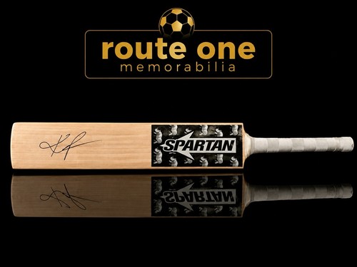 Signed kevin pietersen cricket - signed,