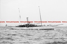 F004251 Steam Yacht Surf