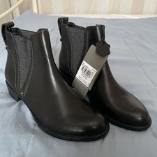 Ladies TU leather Black Boots 5 NEW