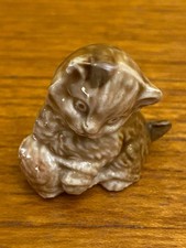 WADE WHIMSIES KITTEN WITH BALL OF YARN COLLECTABLE