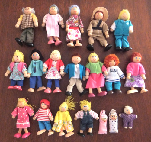 Assorted wooden figures - 19,