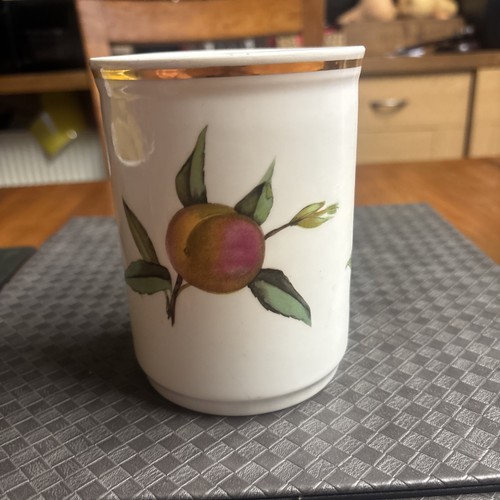 Royal worcester evesham gold - worcester,