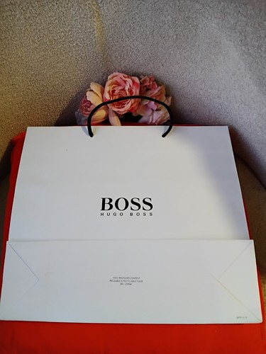 Authentic hugo boss - , paper