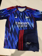 Arsenal Away Children's Football Kit Age 12-13