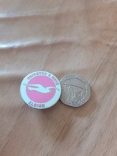 A STUNNING PINK BRIGHTON HOVE ALBION BADGE