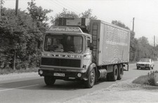 B/W PHOTO: NORTHERN DAIRIES LEYLAND BISON 6 WHEEL FRIDGE BOX VAN (5.5x3.5)