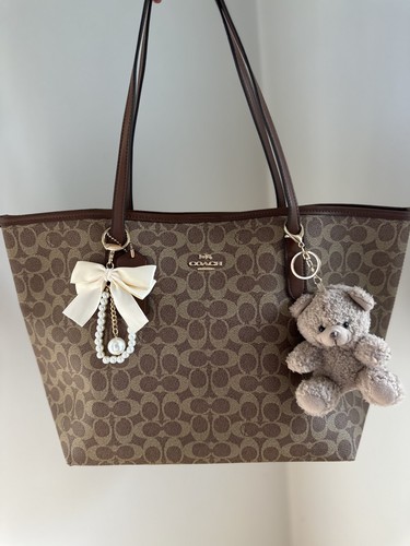 Coach brown shoulder hand bag - coach,
